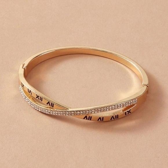 Roman Numeral Bracelet - Picture 2 of 3